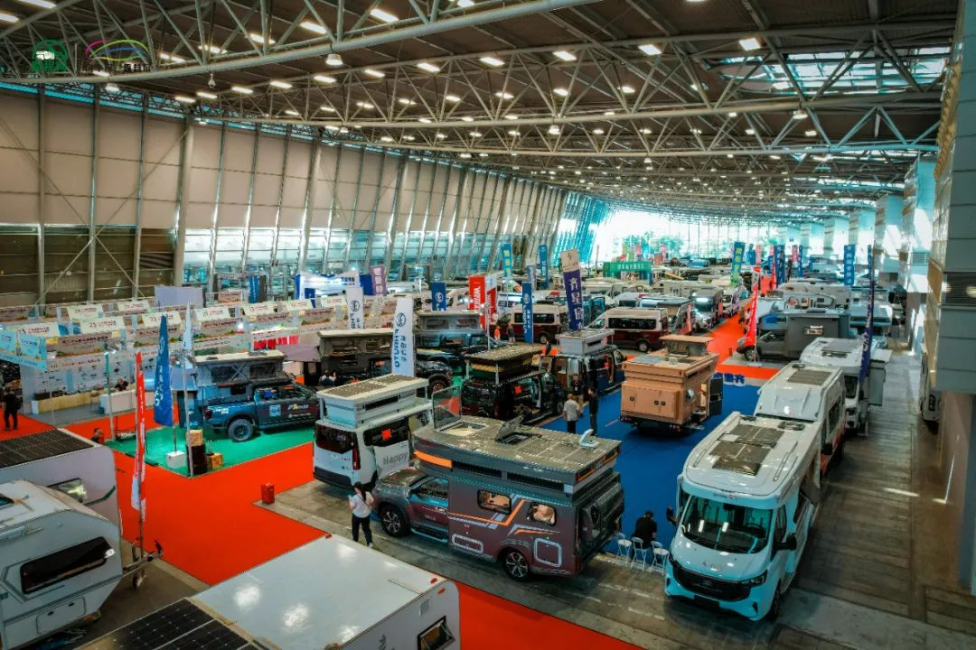 方式第23届上海国际房车露营展开幕pg电子免费模拟器助推旅居生活新(图3) 方式第23届上海国际房车露营展开幕pg电子免费模拟器助推旅居生活新(图3)